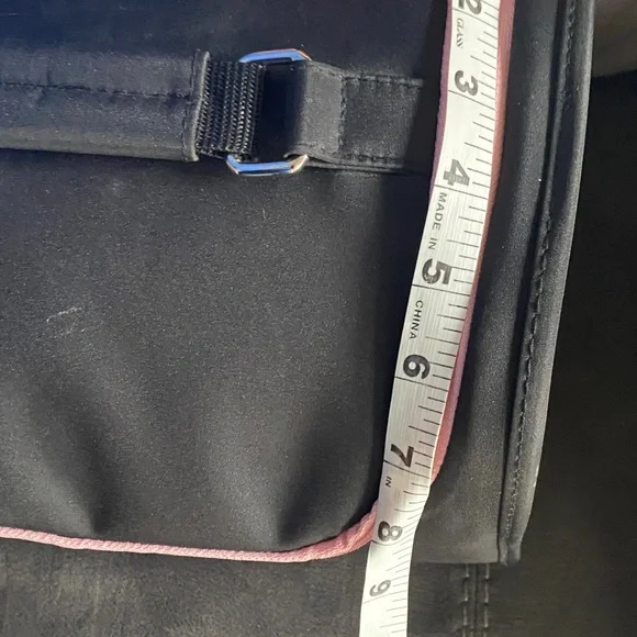 Mary Kay Black Cosmetic Bag Set with Pink Accents - Picture 10 of 15